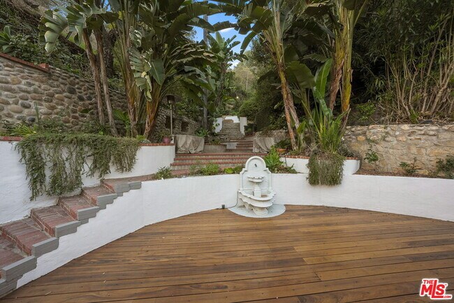 Building Photo - 2319 Outpost Dr