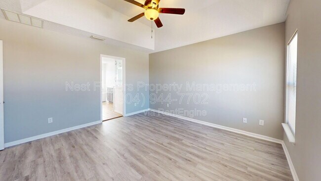 Building Photo - 12383 Tropic Dr