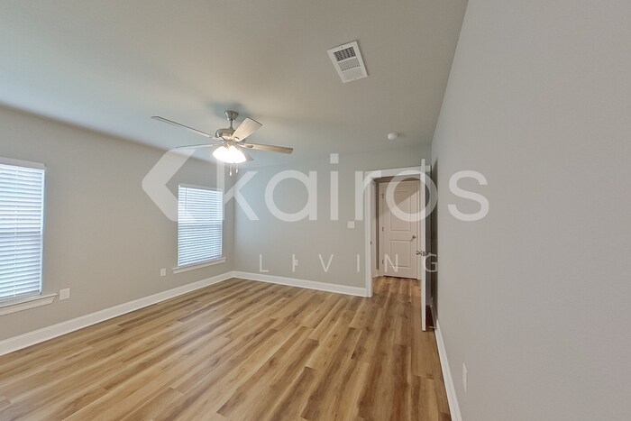 Building Photo - 22877 Balsam Dr