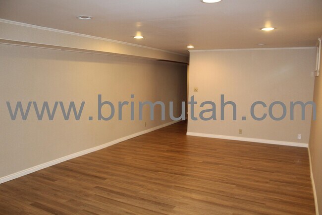 Building Photo - 4192 S Holloway Dr