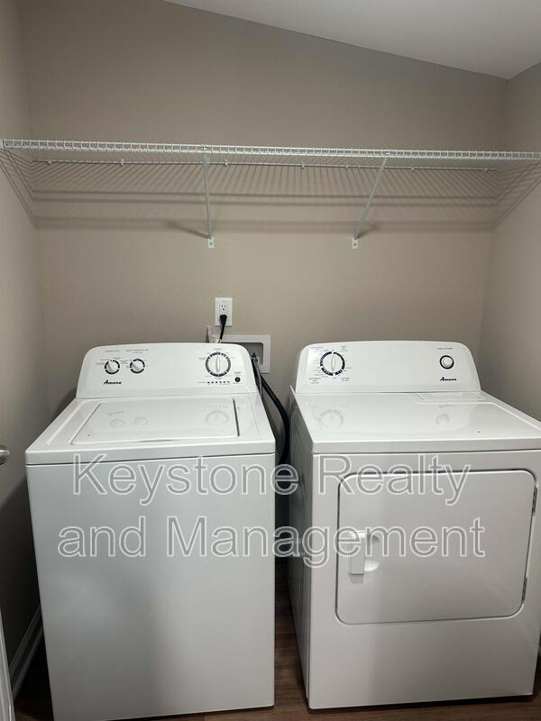 Building Photo - 221 Bumpus Mill Rd