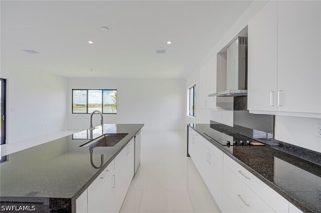 Building Photo - 4775 Quercia Dr