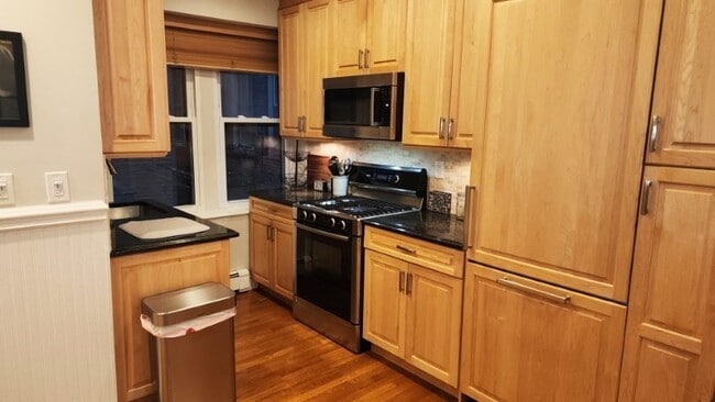 Building Photo - 18 US-1