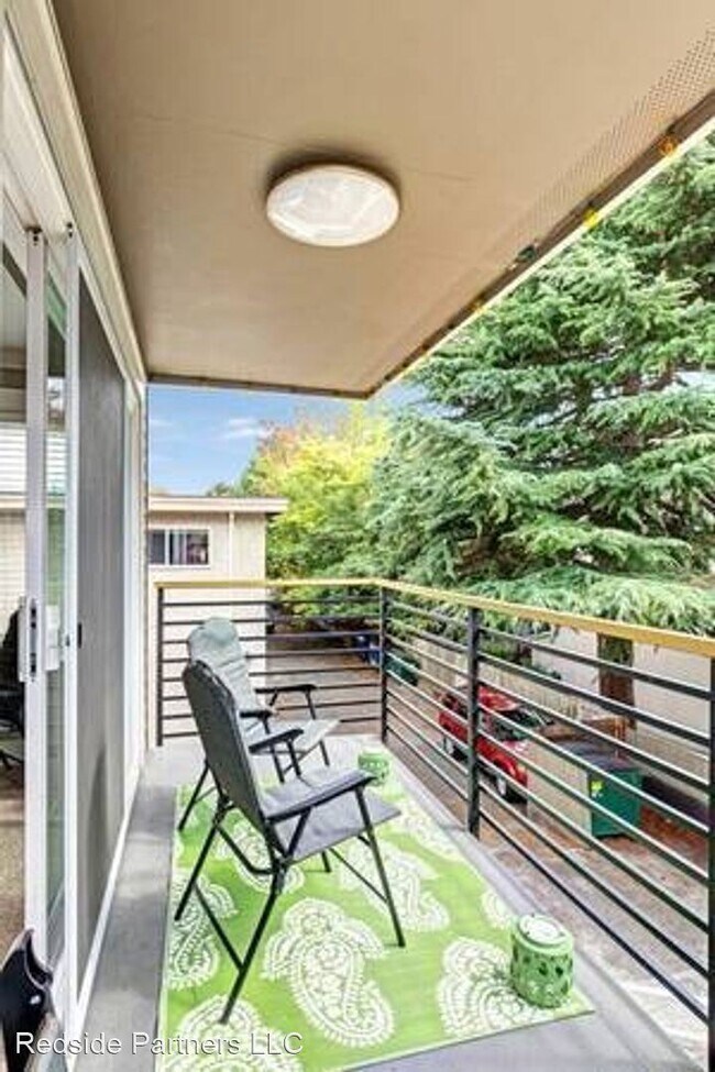 Building Photo - 1 br, 1 bath Apartment - 2250 NW 59th St