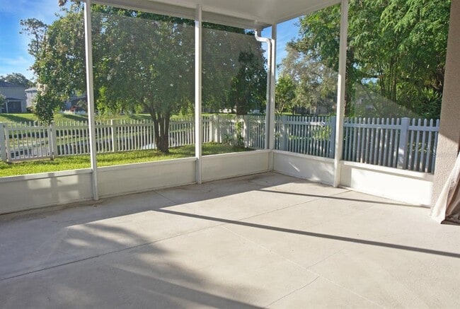 Building Photo - 126 Spring Glen Dr