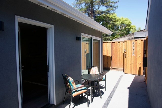 Front of ADU - 843 Southampton Dr