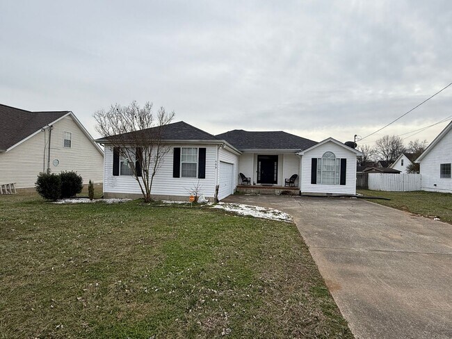 Building Photo - Charming Open-Concept Home in LaVergne