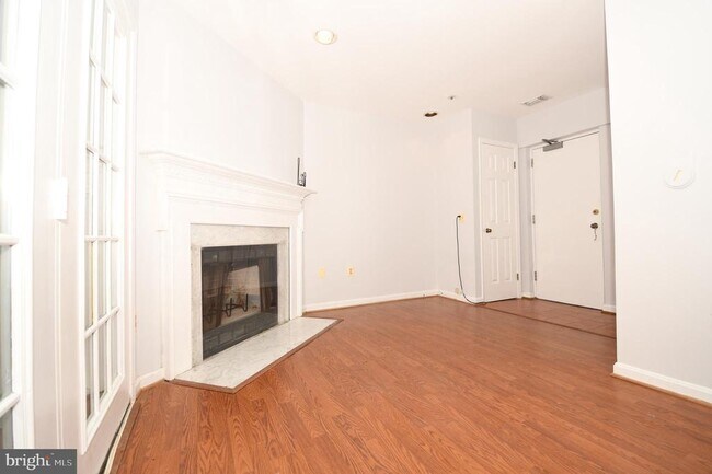 Building Photo - 601 N Tazewell St