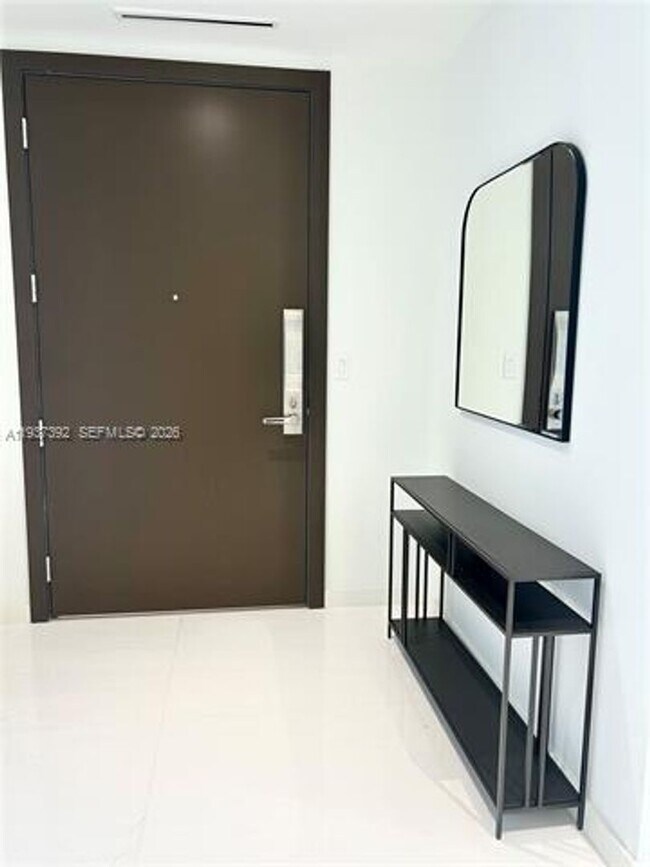 Building Photo - 300 Biscayne Blvd Way