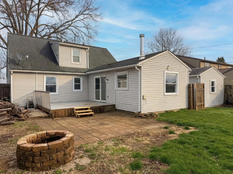 Building Photo - 413 Sherwood Dr W