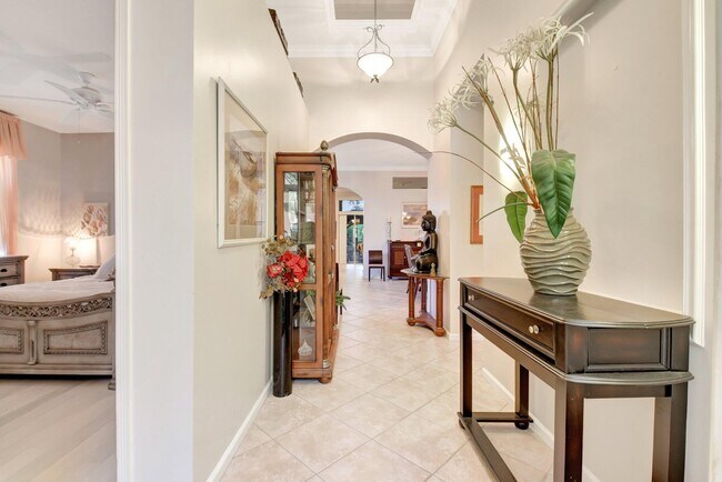 Building Photo - 8127 Playa Del Sur Blvd