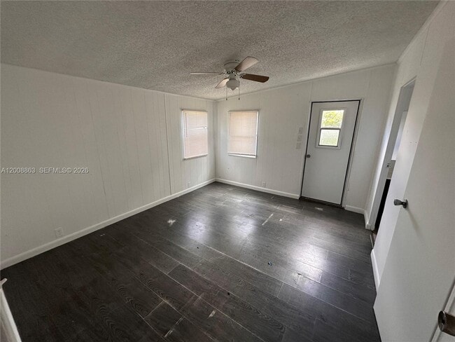 Building Photo - 3028 SW 50th St