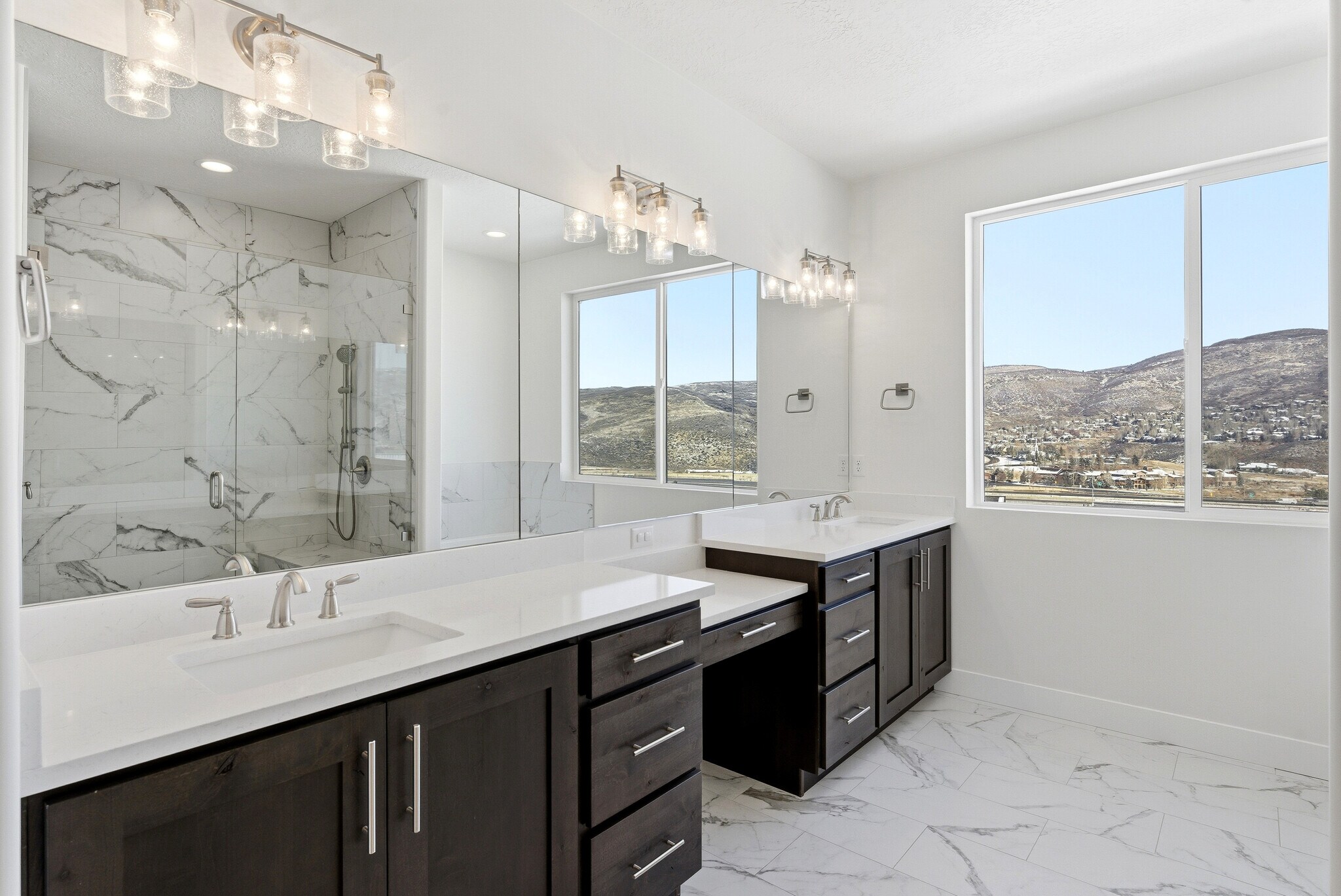 Building Photo - 3342 Santa Fe Rd