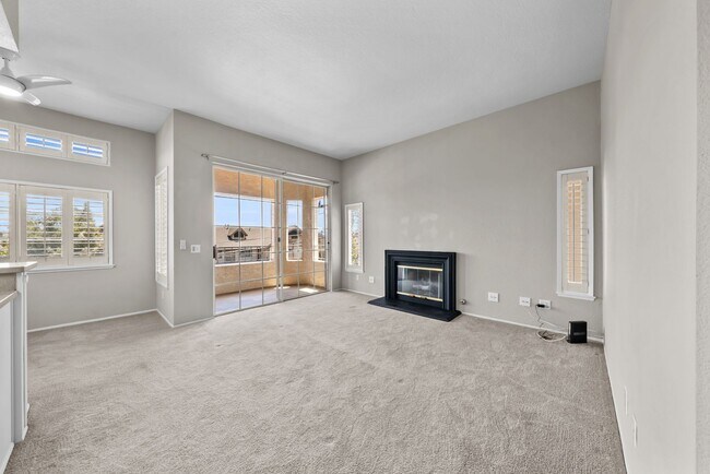 Building Photo - 521 Arbor Dr