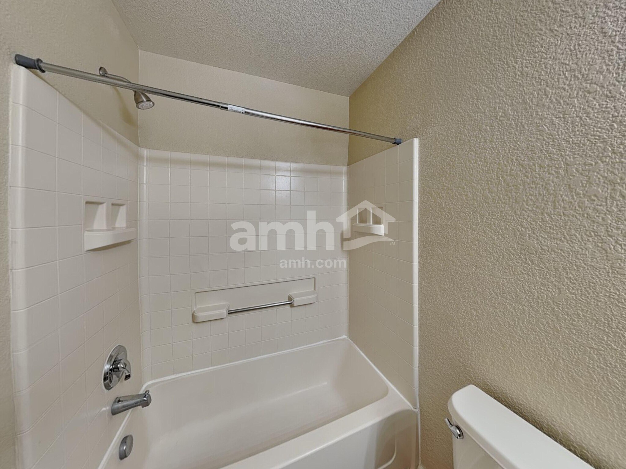 Building Photo - 19746 E 50th Ave