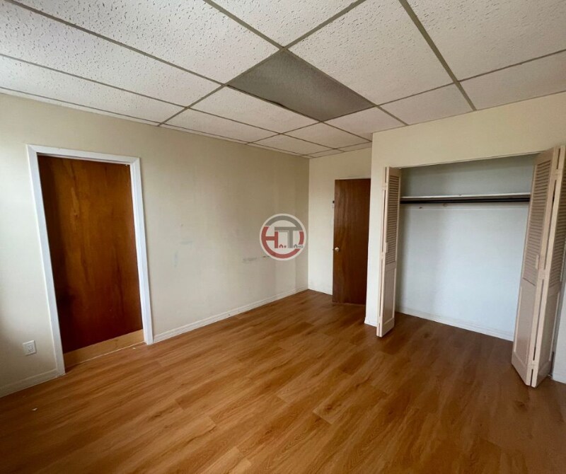 Building Photo - 2956 Paine St