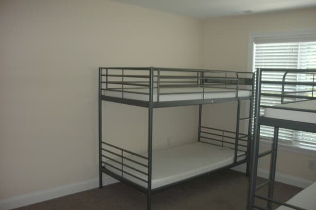 Building Photo - 3809 Savannah Way