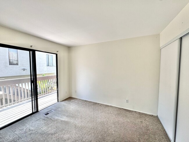 Building Photo - COMING SOON: BIG College Area Townhome 4 Bed / 2.5 Bath garage, AC, pool, W/D