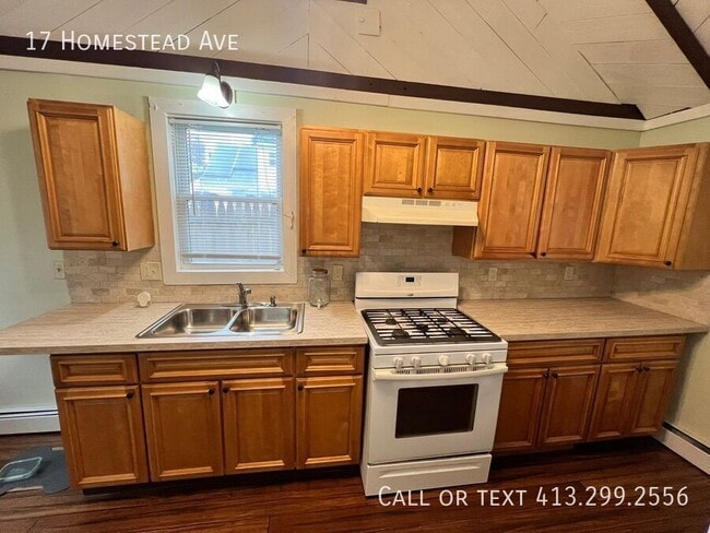 Building Photo - 17 Homestead Ave