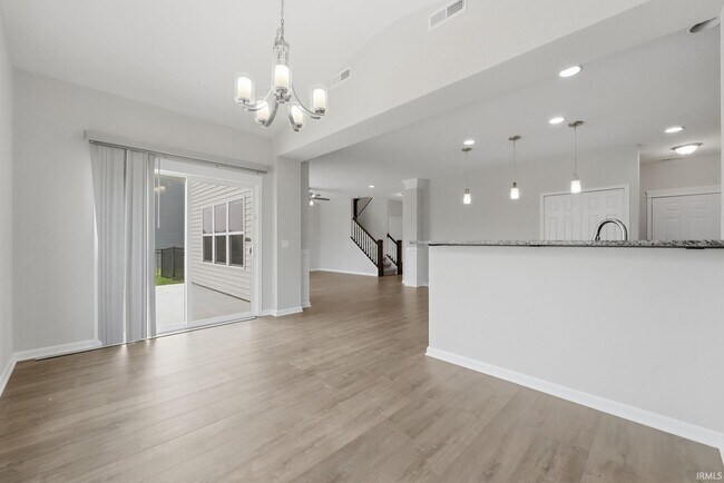 Building Photo - 12502 Speranza Dr