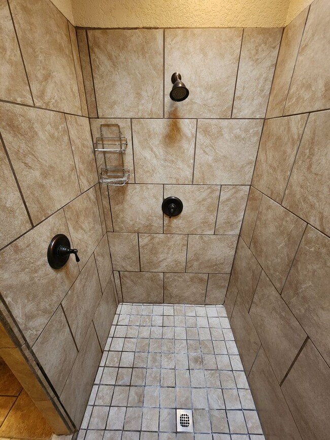 Building Photo - 2105 San Patricio Loop