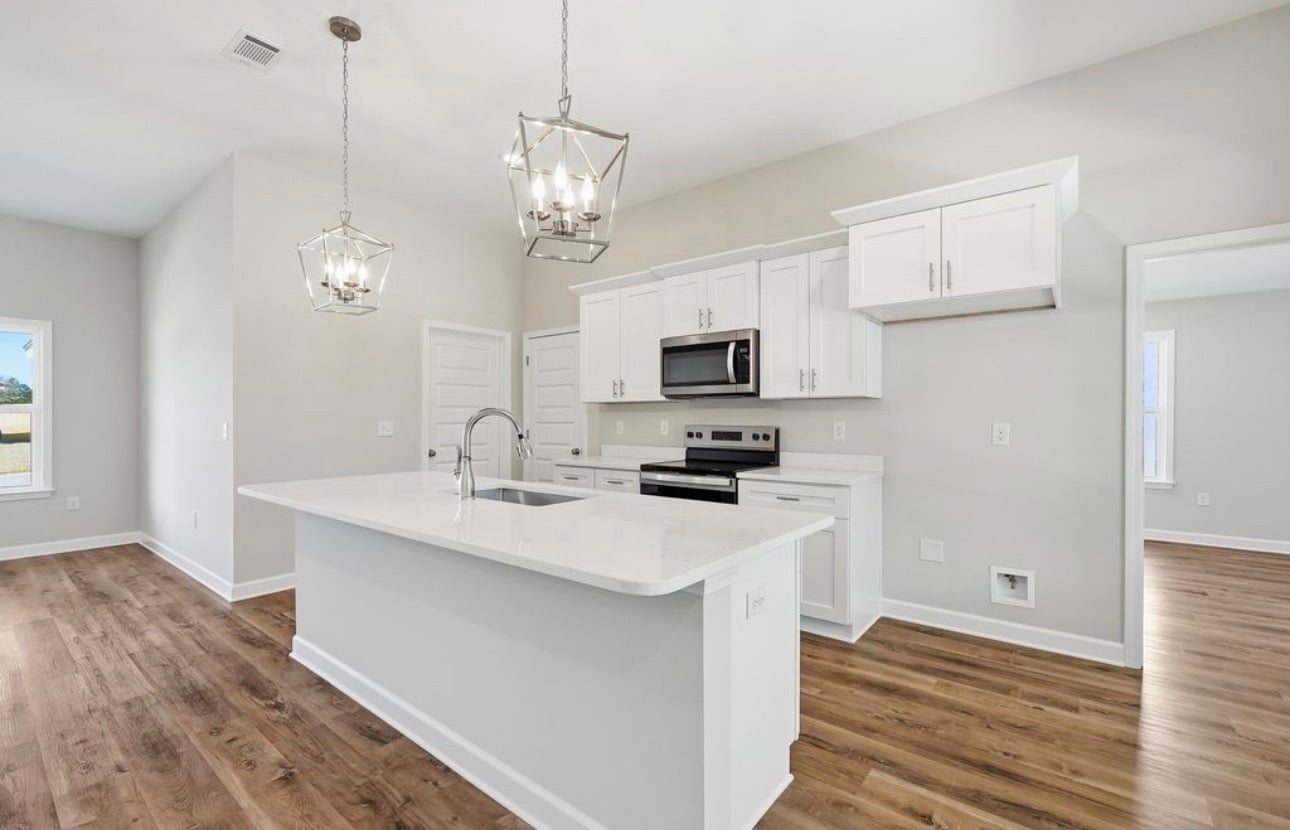 Building Photo - 1340 Hornbeam Dr