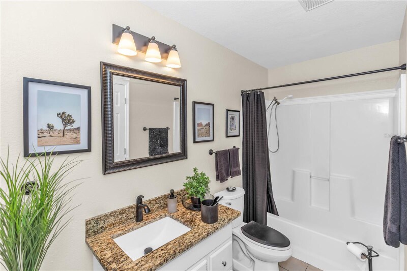 Building Photo - 1506 June Ave