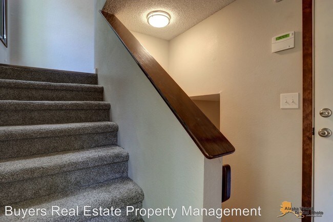 Building Photo - 3 br, 2 bath House - 7213 Foxridge Circle #1