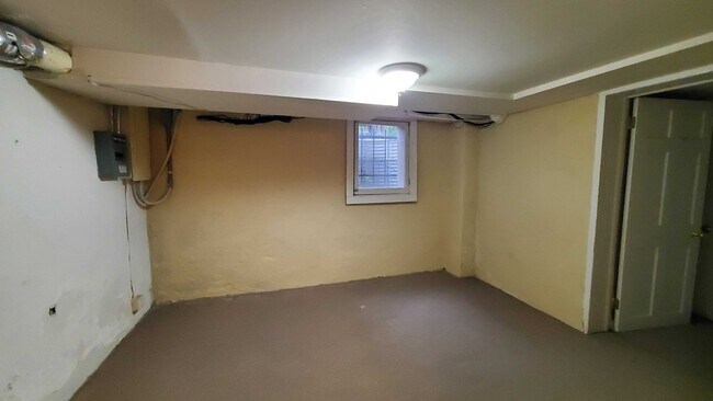 Building Photo - 1720 N Pearl St