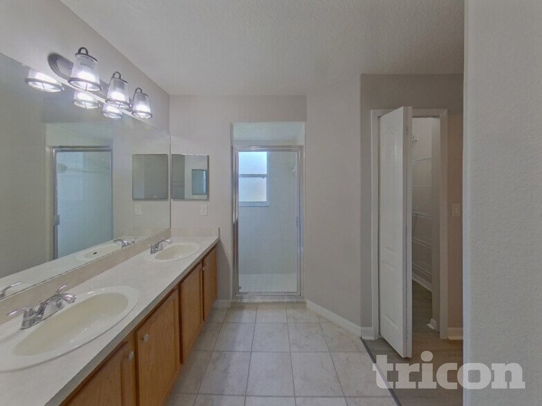 Building Photo - 613 Westview Dr