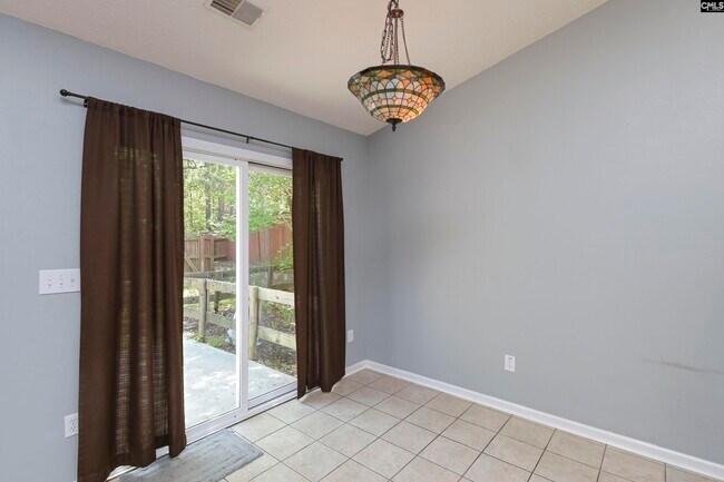 Building Photo - 224 Star Hill Ln