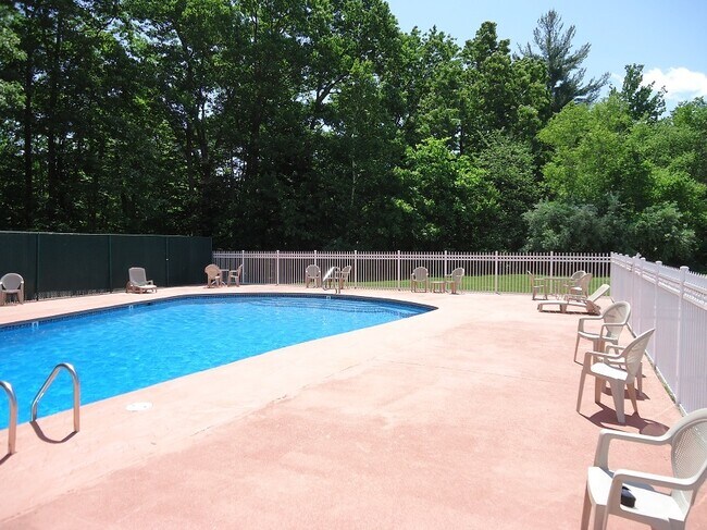 Building Photo - 52 E Ridge Dr
