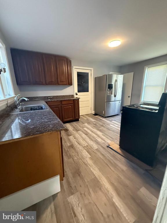 Building Photo - 17 E Foundry St