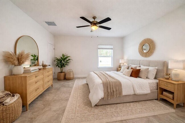 Building Photo - 16054 SW 55th Avenue Rd