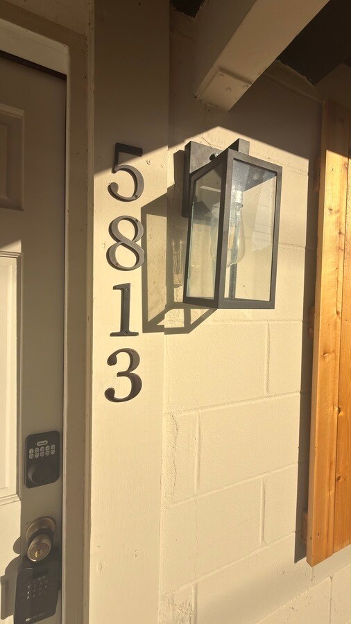 Primary Photo - 5813 Tampico Rd