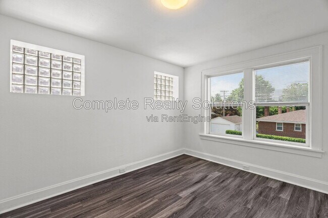 Building Photo - 119 Eichelberger St