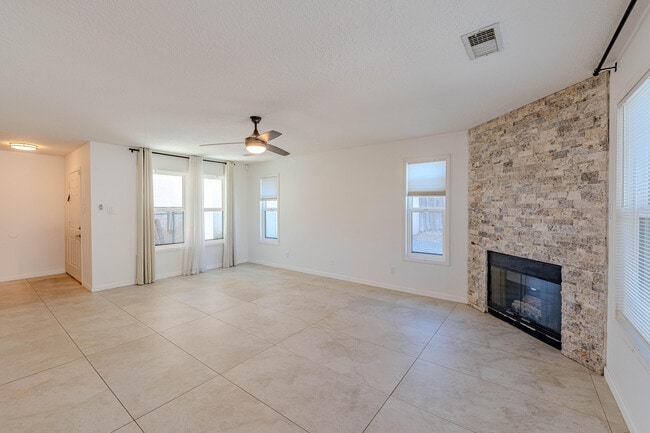 Building Photo - 4929 Black Dr NW