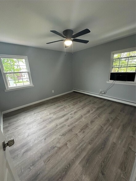 Building Photo - 158 Farmers Ave