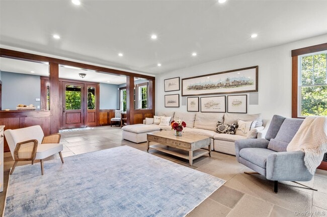 Building Photo - 16 Old Field Woods Rd