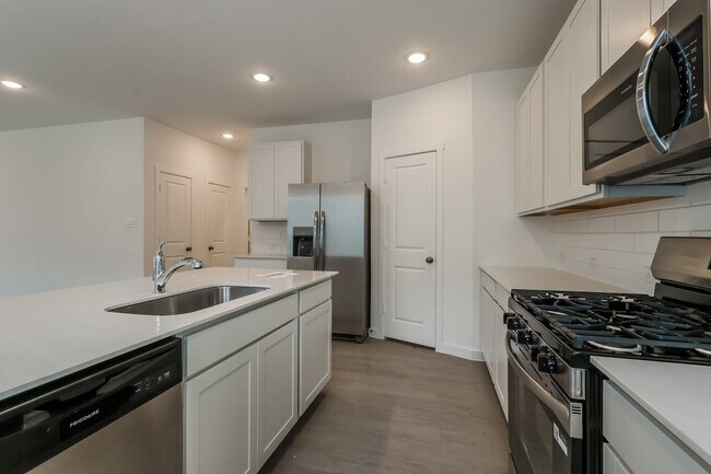 Building Photo - 11515 Cedar Cl