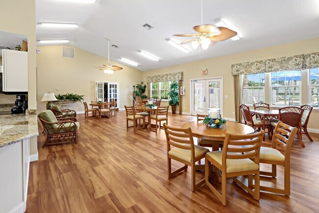 Building Photo - 1915 Westminster Cir