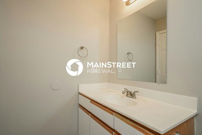 Building Photo - 3 Bedroom Pet-Friendly Home in Raleigh, NC with Main Street Renewal