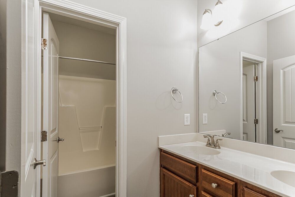 Building Photo - 526 Dawley Dr