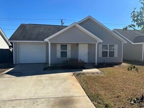 Building Photo - 202 Grand Ave