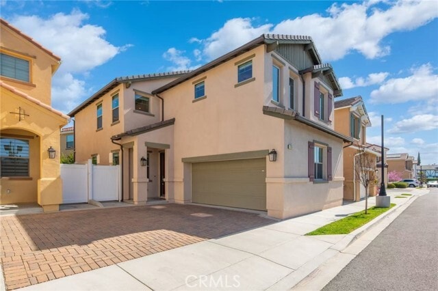 Building Photo - 8735 E Sienna Ln