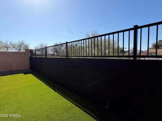 Building Photo - 8508 N 64th Ln