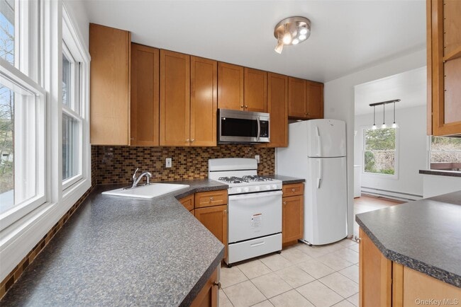 Building Photo - 25 Woodland Terrace Ct