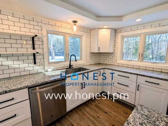 Building Photo - 151 Chimney Rd