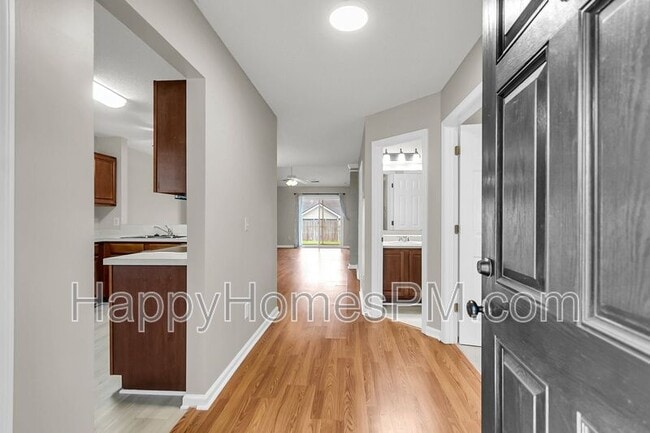 Building Photo - 7359 Suncatcher Dr