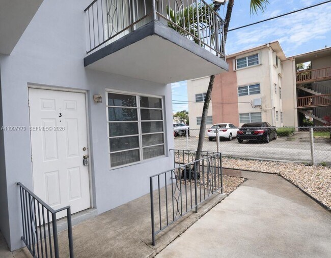 Building Photo - 4381 W Flagler St